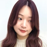 チェリーレッドってどんな髪色?色味の魅力とカラー見本