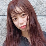 バーガンディーってどんな髪色?他の色との違いやブリーチ別の発色についても解説