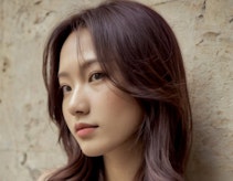 パープルってどんな髪色?6種の紫カラー見本やブリーチの必要性をチェック