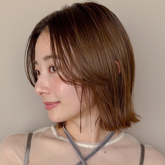 ベージュ系ヘアカラーガイド。王道から暖色・寒色まで15種の髪色見本のサムネイル画像