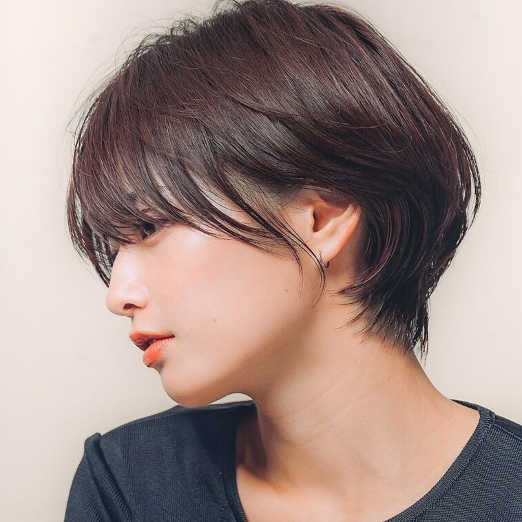 ショートヘアはセットでおしゃれに。セットの基本とシーン別おすすめアレンジを紹介のサムネイル画像