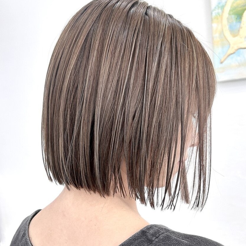 白髪ぼかしって?白髪染めとの違いは?特徴や注意点から髪色見本までのサムネイル画像