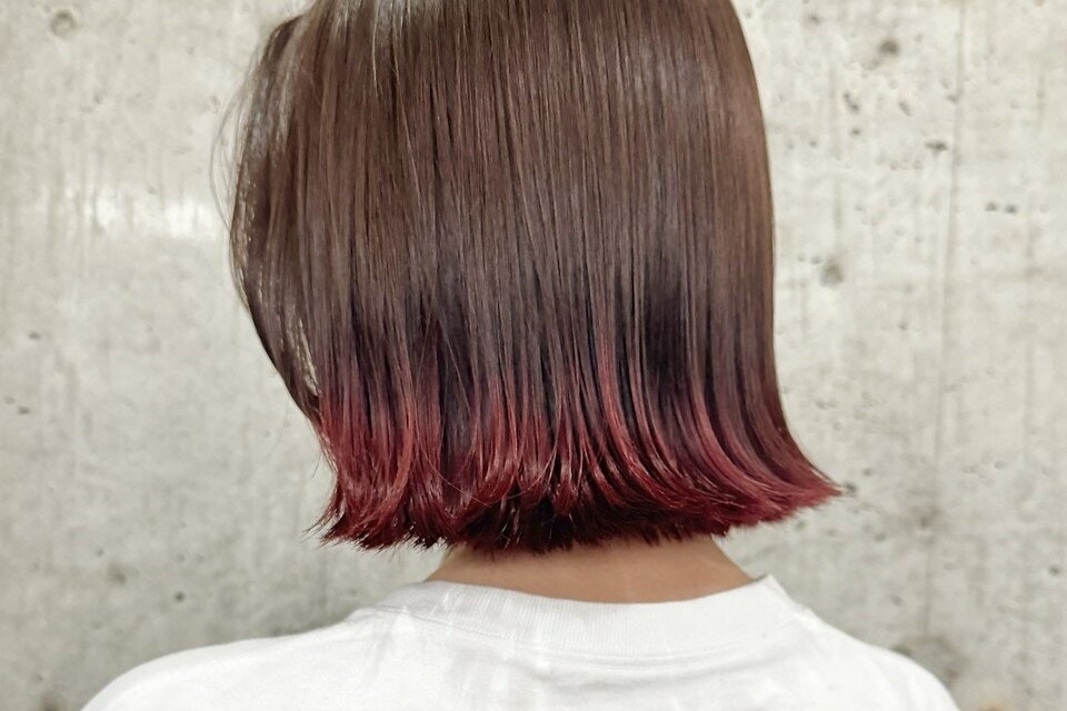 エンドカラーとは？毛先カラーや裾カラーとの違いは？気になる疑問解消とカラーサンプルのサムネイル画像