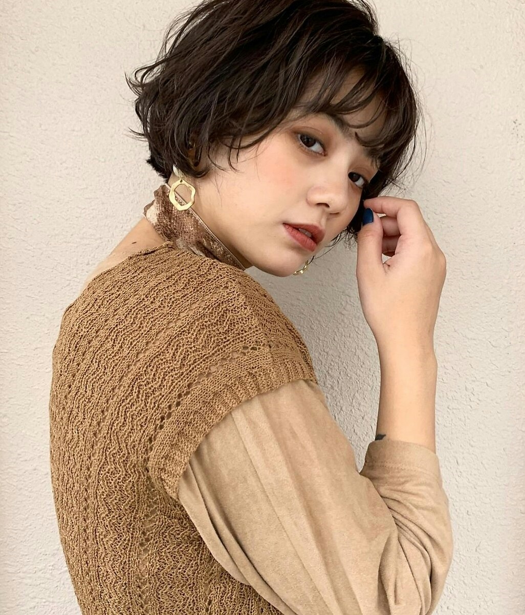 グロスカラーで艶髪を叶える!手触りの良い艶カラーで憧れヘアをゲットしよう♡のサムネイル画像