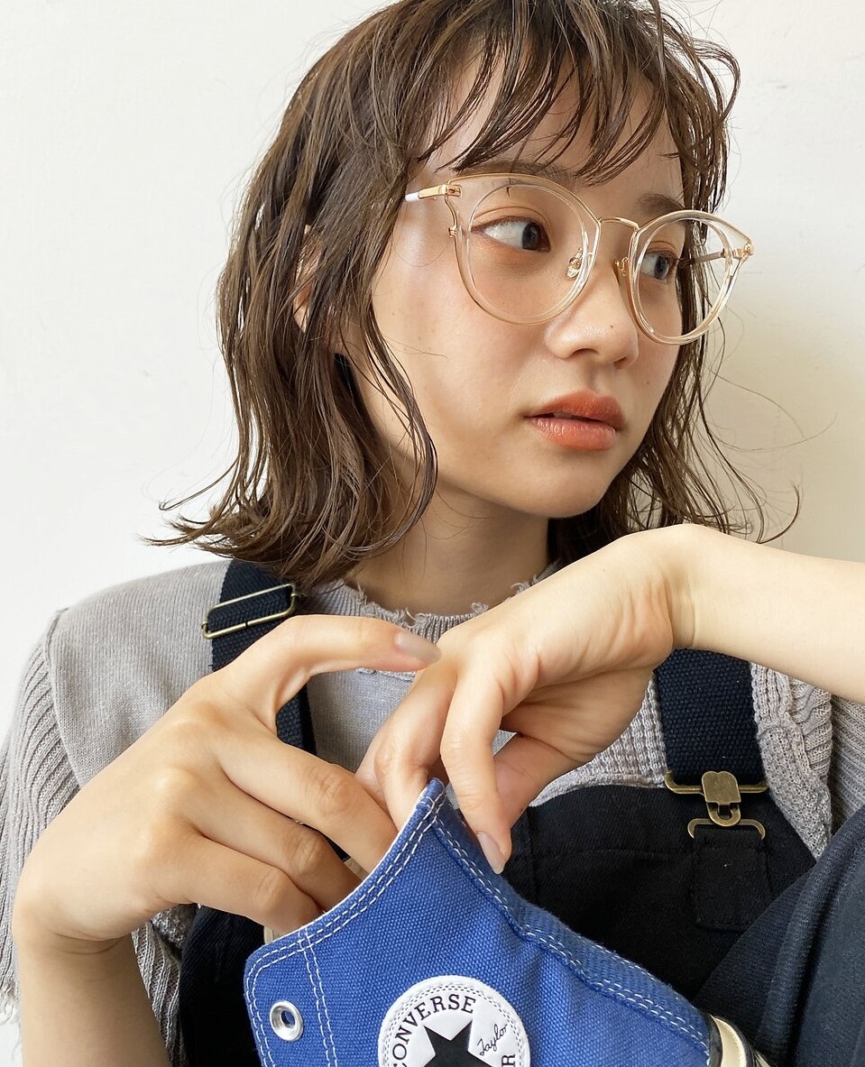 くせ毛の原因と5つの対処法 ヘアケアの見直しからおしゃれな活かし方まで ホットペッパービューティーマガジン くせ毛の原因と5つの対処法 ヘアケアの見直しからおしゃれな活かし方まで ホットペッパービューティーマガジン