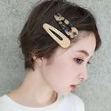 ヘアアレンジがこなれるバレッタの使い方帖。レングスやシーンでみるお手本スタイルも