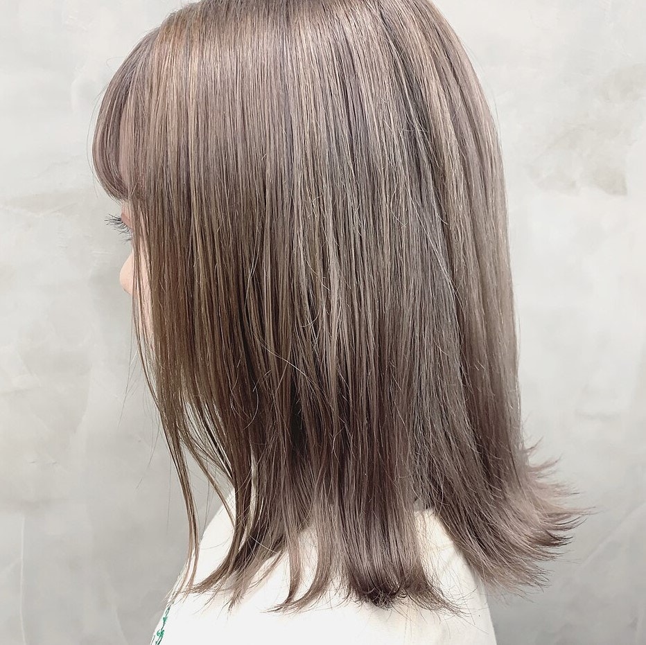 ミルクティーアッシュってどんな色?ブリーチありブリーチなしの特徴からカラーサンプル集までのサムネイル画像