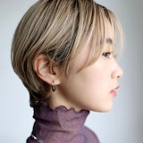 ミルクティーアッシュってどんな髪色?ブリーチの必要性&カラーサンプル解説