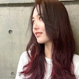 チェリーレッドってどんな髪色?色味の魅力とカラー見本