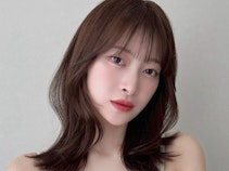 面長さんに似合う髪型は？レングス・前髪の有無で見る参考スタイル