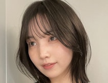 暗めの髪色をパーソナルカラー別に紹介。注目の暗髪カラーサンプルも