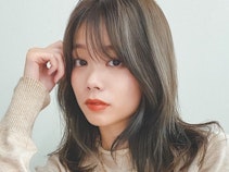 オリーブのヘアカラーってどんな髪色？ブリーチ有無・トーン別に見るカラーガイド