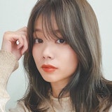 オリーブのヘアカラーってどんな髪色?ブリーチ有無・トーン別に見るカラーガイド