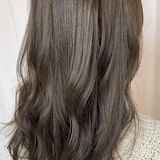 オリーブブラウンってどんな髪色?ブリーチの必要性と暗め明るめのカラー見本集