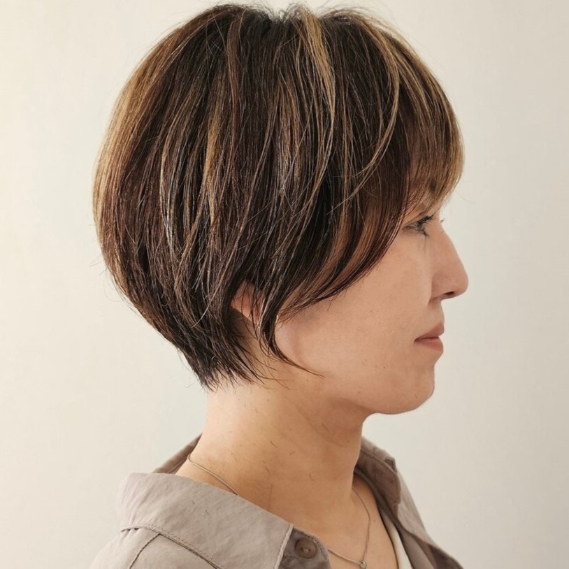 50代向けパーマなしショートヘア参考集。パーマは必要?若見えするポイントは?のサムネイル画像