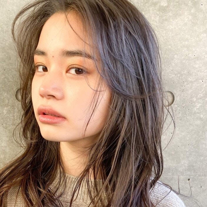 アッシュってどんな髪色?特徴から2025年版アッシュの色味一覧までのサムネイル画像