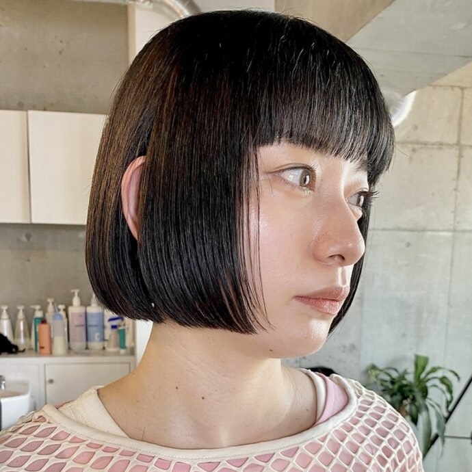 ダークグレーってどんな髪色?トーンやブリーチ、色落ちまで丸わかりヘアカタログのサムネイル画像