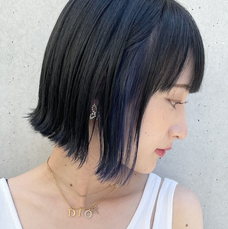 前下がりボブの魅力とは?印象とオーダーのポイント&カテゴリー別ヘアカタログのサムネイル画像