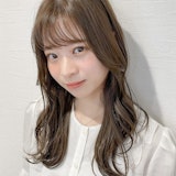 シルキーベージュってどんな色?色味の特徴とオーダー方法、髪色見本集を紹介