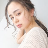 ポニーテールを大人らしく見せるには?3つのポイントと大人っぽアレンジ集