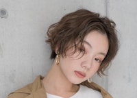 髪のボリューム 出したい 抑えたい ぺたんこ髪 もっさりヘアの原因を知って理想のヘアに ホットペッパービューティーマガジン