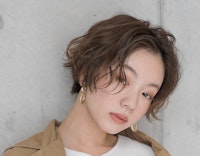 髪のボリューム 出したい 抑えたい ぺたんこ髪 もっさりヘアの原因を知って理想のヘアに ホットペッパービューティーマガジン 髪のボリューム 出したい 抑えたい ぺたんこ髪 もっさりヘアの原因を知って理想のヘアに ホットペッパービューティーマガジン