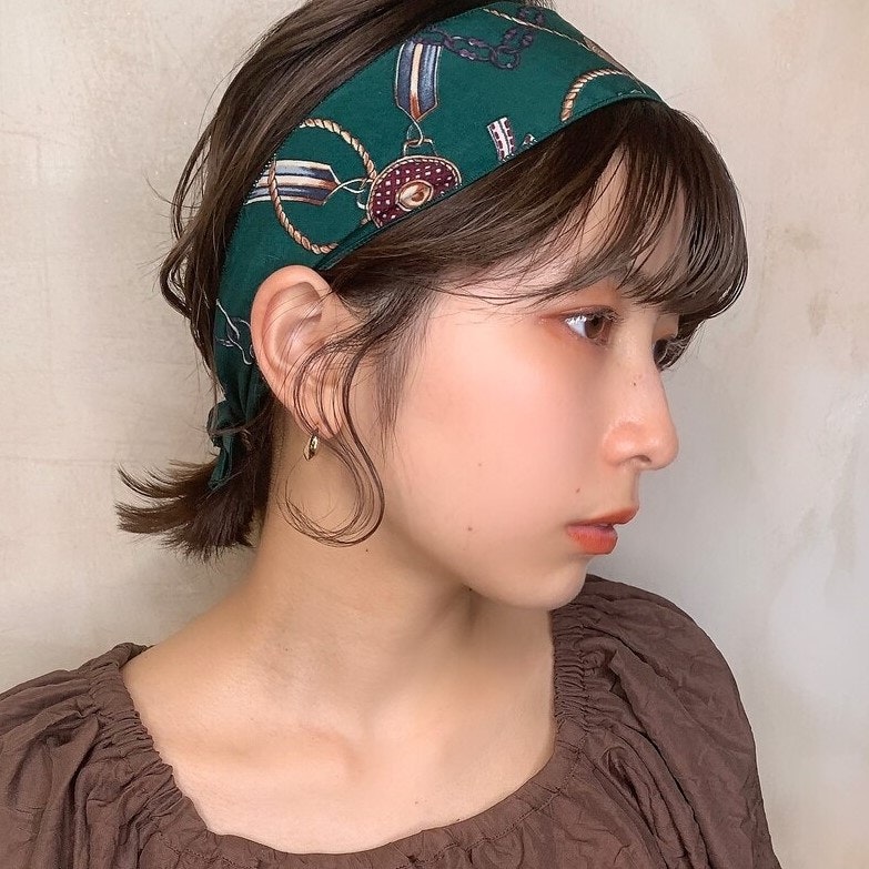 雨の日でも崩れにくい髪型にしたい。ヒントと参考スタイル集のサムネイル画像