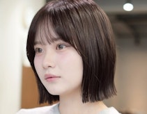 ラベンダーってどんな髪色?ブリーチありなしの違いとヘアカラーサンプル集