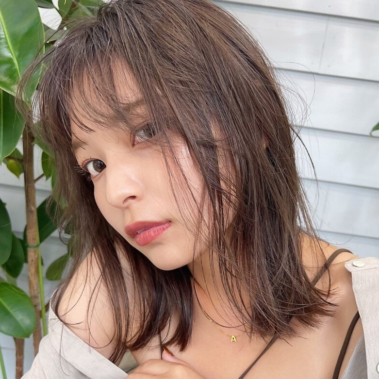 2025年夏のヘアカラーガイド。髪色迷子に贈る最旬3大カラーと定番カラーのサムネイル画像