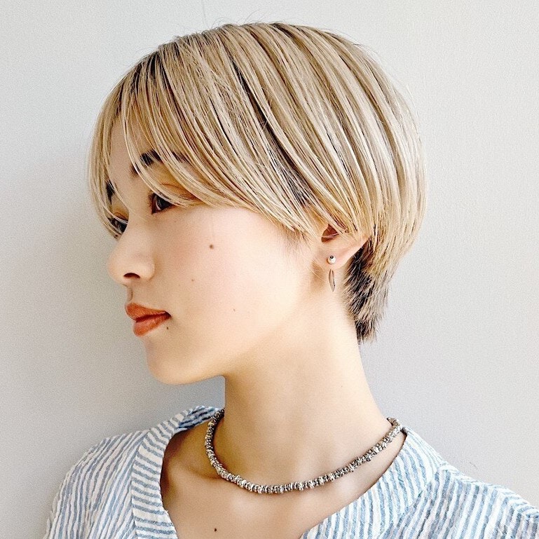 ブリーチはヘアカラーに必要?メリットデメリットは?ブリーチ後のケア方法ものサムネイル画像