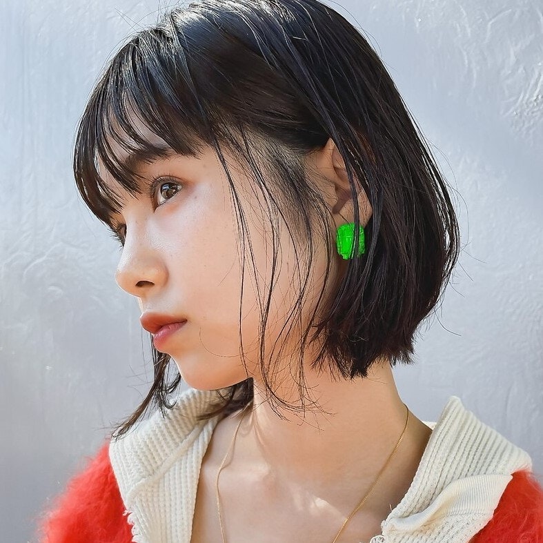 似合う黒髪ショートで垢抜けたいなら。選び方とニーズ別カタログをチェックのサムネイル画像