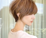 ショートヘアはセットでおしゃれに セットの基本とシーン別おすすめアレンジを紹介 ホットペッパービューティーマガジン