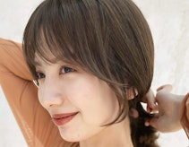顔まわりカットでつくる触覚ヘア。セルフでの切り方とお手本スタイル集