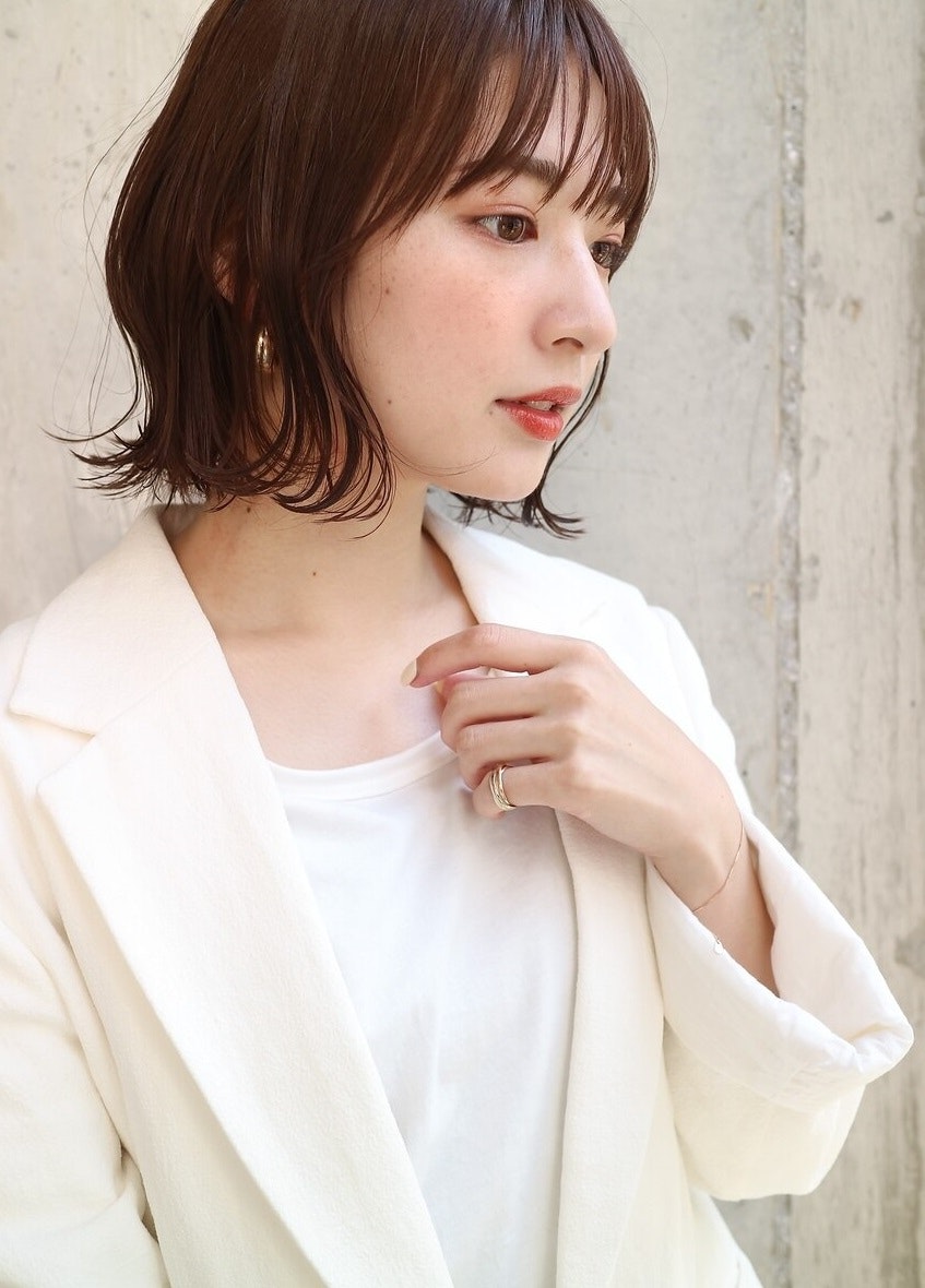 22年秋はボブでイメチェンしたい 気になる前髪の有無 色味別ボブガイド ホットペッパービューティーマガジン 22年秋はボブでイメチェンしたい 気になる前髪の有無 色味別ボブガイド ホットペッパービューティーマガジン