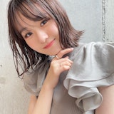 「顔が大きく見える……」は髪型で解決!小顔見せスタイル&ヘアアレンジのポイント