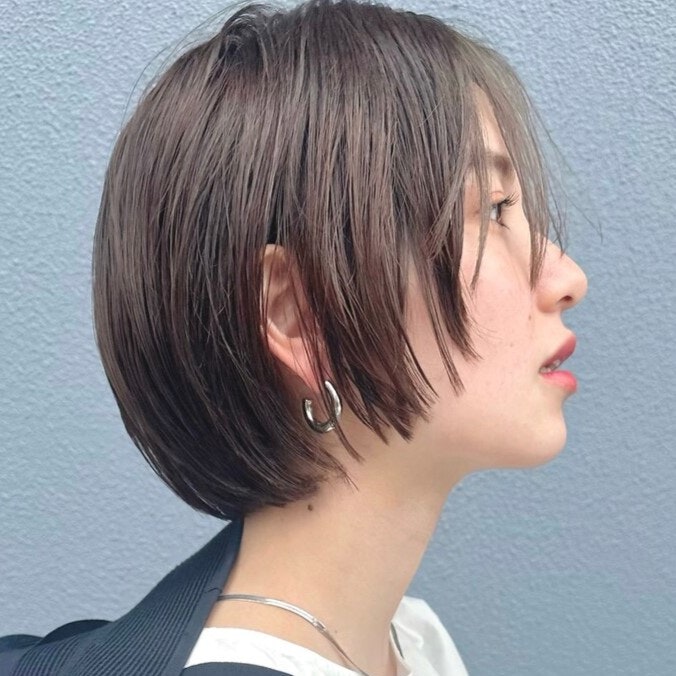 マッシュボブってどんな髪型?特徴や似合うスタイル、オーダーポイントも解説のサムネイル画像