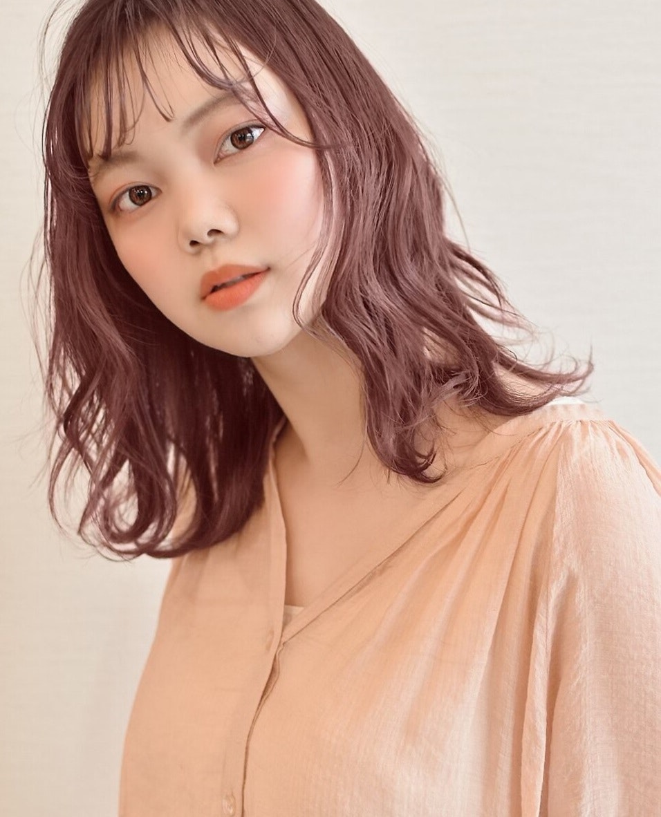 ピンクベージュカラーで旬色を楽しむ ブリーチの有無別カラーサンプル集 ホットペッパービューティーマガジン ピンクベージュカラーで旬色を楽しむ ブリーチの有無別カラーサンプル集 ホットペッパービューティーマガジン