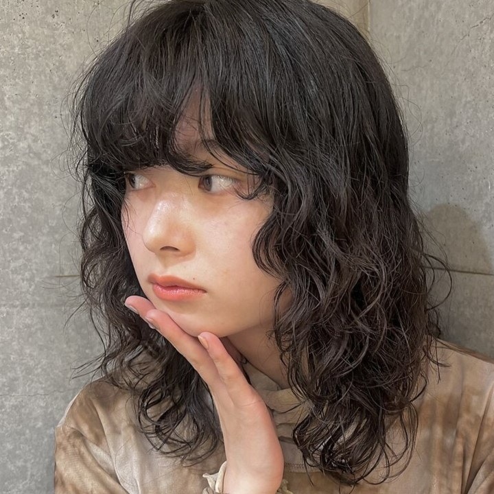 パーマウルフから目が離せない!オーダーポイント&リアルなおすすめスタイルのサムネイル画像