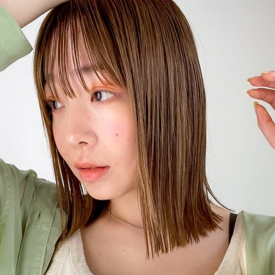 2023年度版垢抜けミディアムヘアリスト。旬や定番からぴったりな髪型を探そうのサムネイル画像