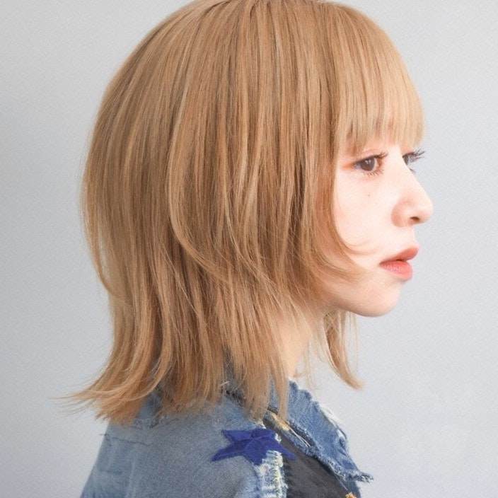 ミディアムウルフでなりたい自分に。スタイル選びのポイント&おすすめカタログのサムネイル画像