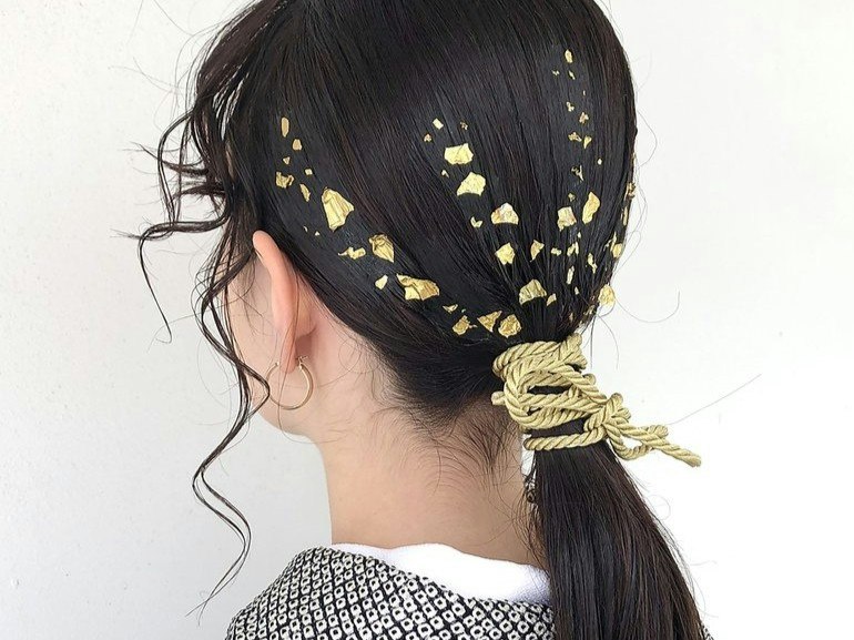 【ロング向け】2027年の成人式はこのヘアアレンジで。晴れ姿に似合う髪型特集のサムネイル画像