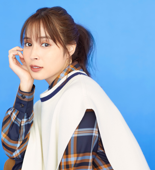 広瀬アリスさんインタビュー「引き算メイクを覚えて、やっと納得できるようになりました」のサムネイル画像