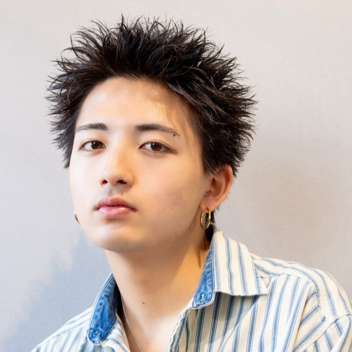 スパイキーショートとは?似合わせ論からバリエーション、スタイリングまでのサムネイル画像