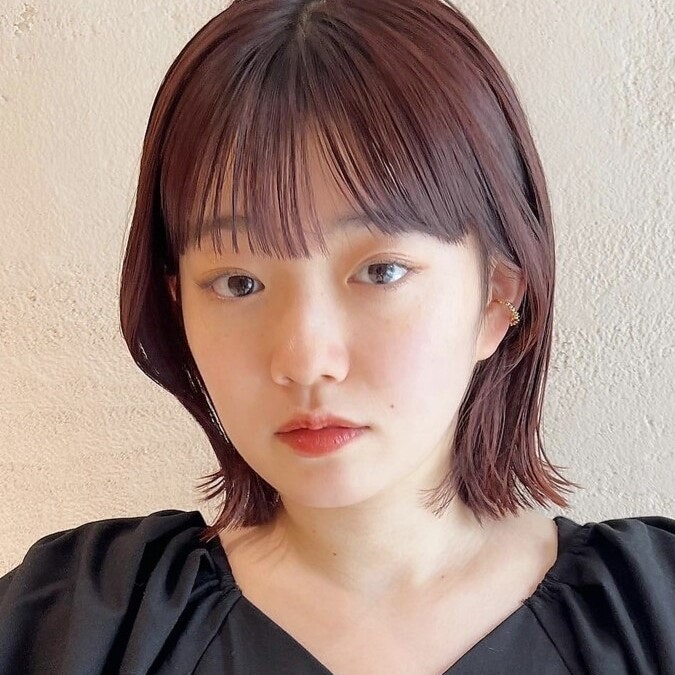 ボルドーってどんな髪色?同系色との違いから明るめ暗め別カラーサンプルまでのサムネイル画像