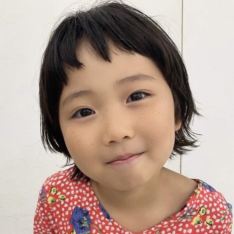 男女別キッズヘアスタイル&アレンジガイド。初めてのキッズカットQ&Aものサムネイル画像