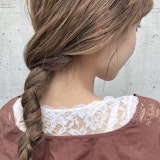 デートにぴったりなヘアアレンジって？好印象ヘアのポイントとレングス別ヘア特集