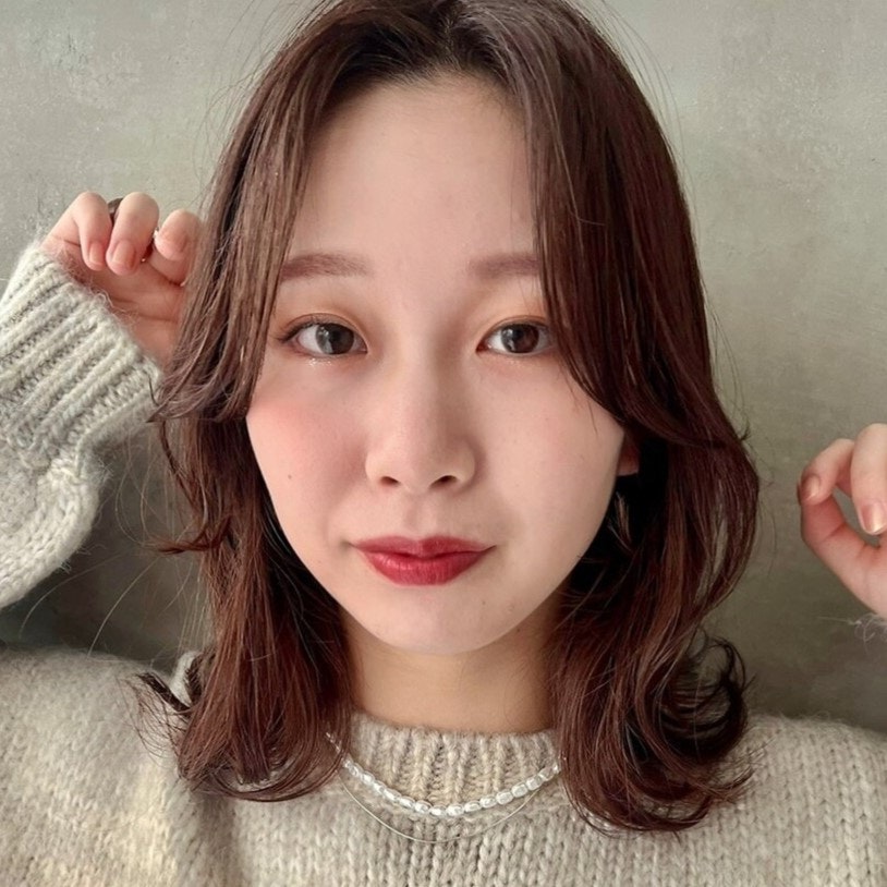 面長向けミディアムガイド。お悩み解消ポイントとスタイル見本集のサムネイル画像