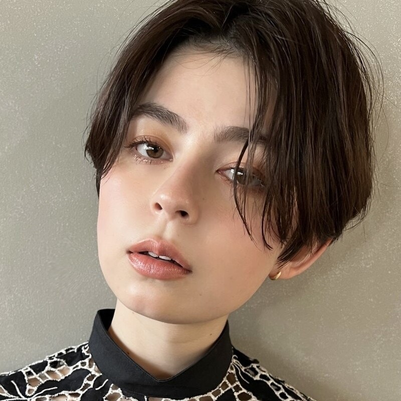 面長さんに似合うマッシュヘア。オーダーのポイントからおすすめカタログまでのサムネイル画像