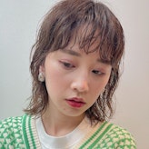 ミディアムウルフでなりたい自分に。スタイル選びのポイント＆おすすめカタログ