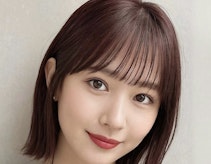 暗めの髪色一覧。ブリーチ有無とパーソナルカラーから探す暗髪カラー